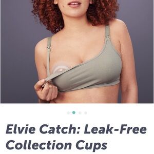 Pair of silicone milk collection cups (1 oz).